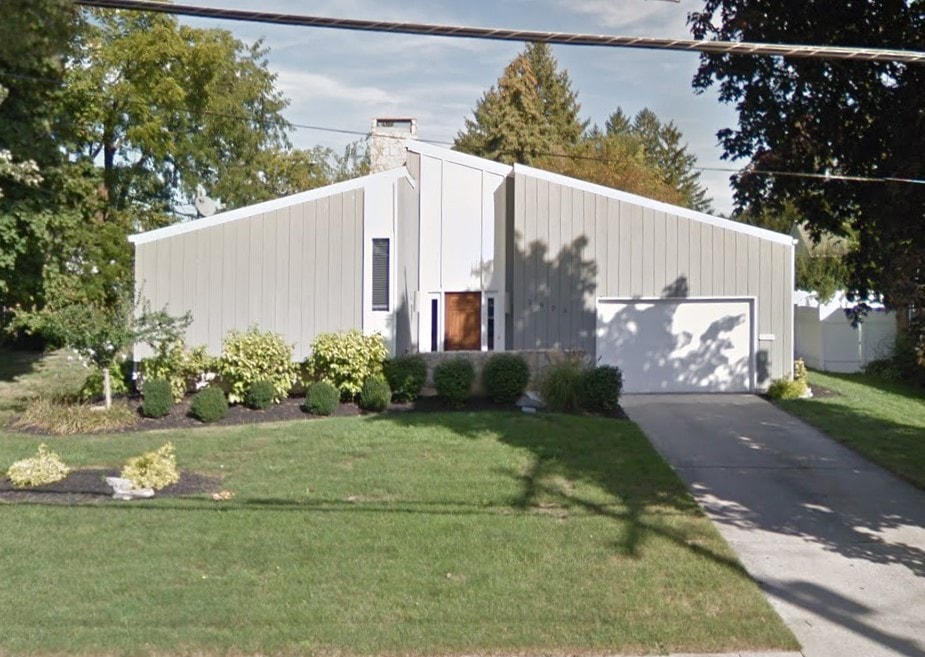 New vinyl siding and deck replacement on Findlay home