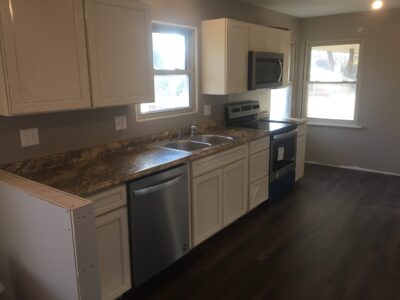 Kitchen Cabinets & Countertops