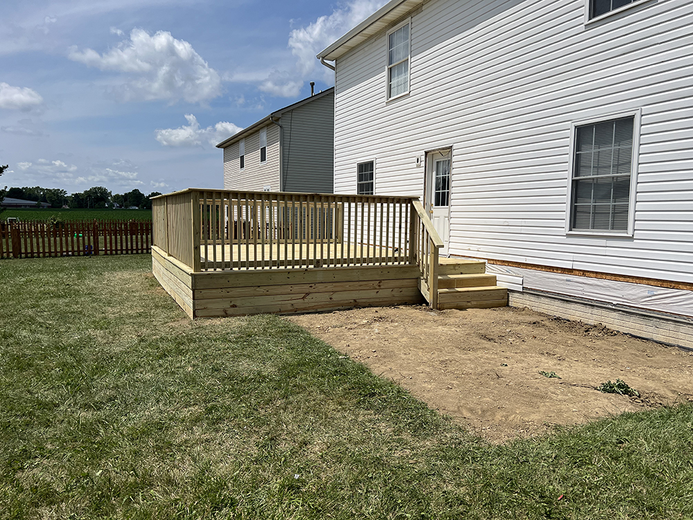 deck contractor